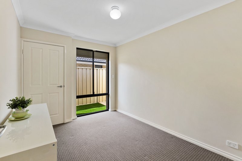 Photo - 61 Susan Road, Madeley WA 6065 - Image 12