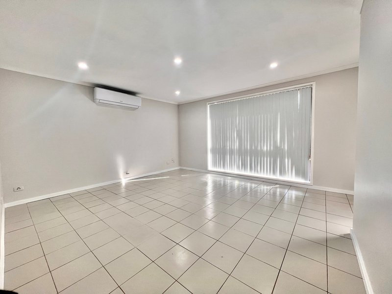 Photo - 61 Swallow Drive, Erskine Park NSW 2759 - Image 4