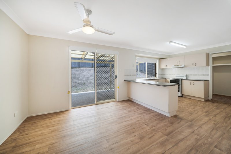 Photo - 61 Tallagandra Road, Beenleigh QLD 4207 - Image 4