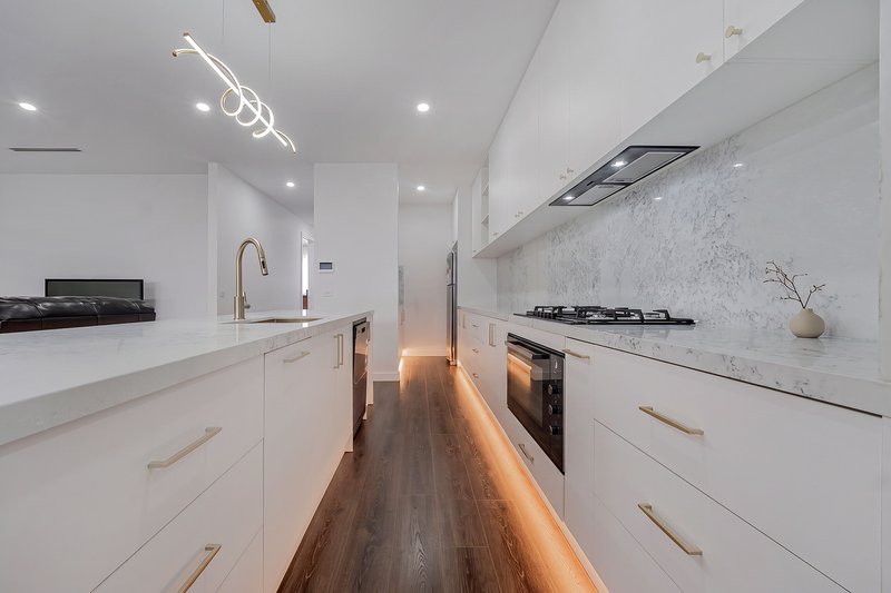 Photo - 61 Templetonia Circuit, Mickleham VIC 3064 - Image 6