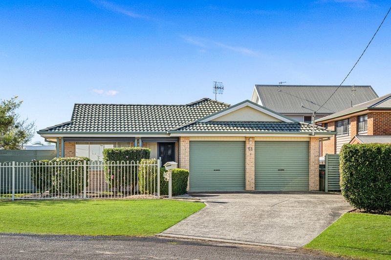 Photo - 61 Terence Avenue, Lake Munmorah NSW 2259 - Image 1