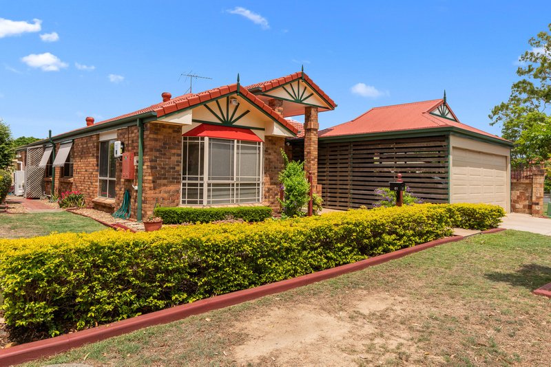 Photo - 61 The Village Avenue, Coopers Plains QLD 4108 - Image 10