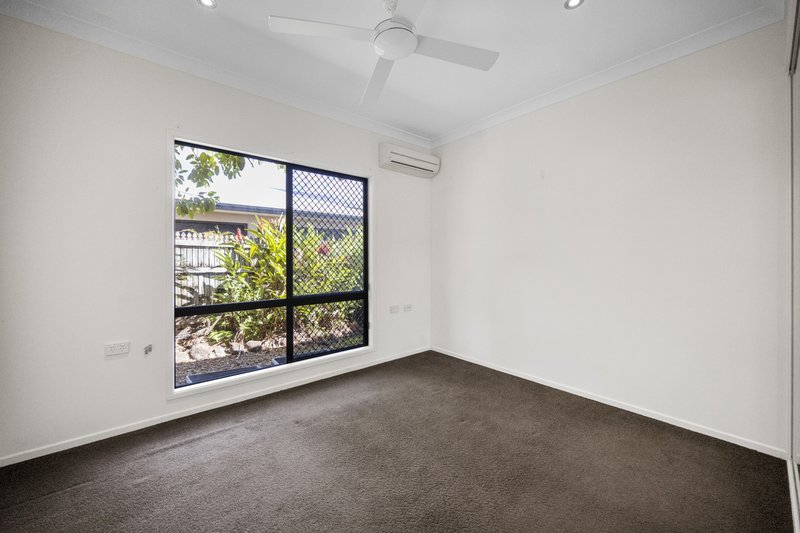 Photo - 61 Timbury Way, Mount Louisa QLD 4814 - Image 7