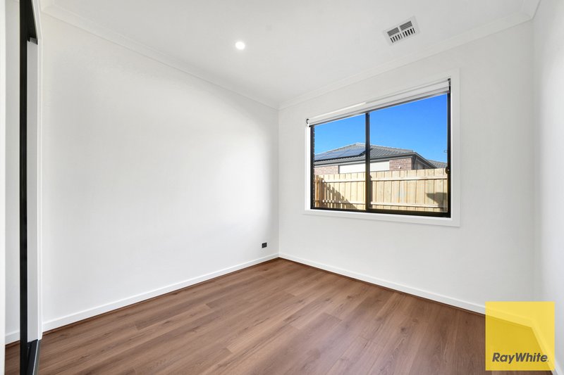 Photo - 61 Truncata Drive, Tarneit VIC 3029 - Image 15