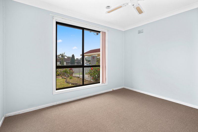 Photo - 61 Ulster Avenue, Warilla NSW 2528 - Image 6