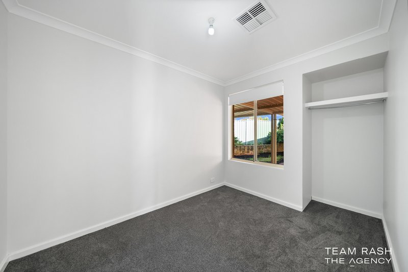 Photo - 61 Viridian Drive, Banksia Grove WA 6031 - Image 15