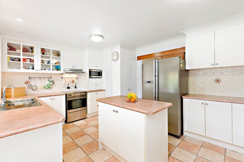 Photo - 61 Wall Avenue, Panania NSW 2213 - Image 5