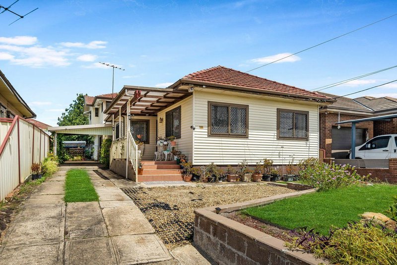 Photo - 61 Waruda Street, Yagoona NSW 2199 - Image 1