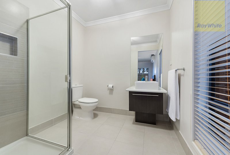 Photo - 61 Wattletree Street, Craigieburn VIC 3064 - Image 9