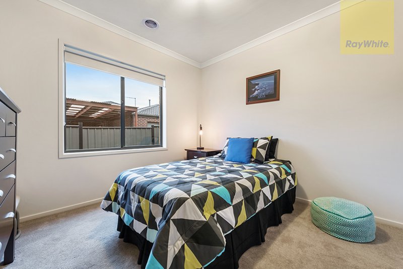 Photo - 61 Wattletree Street, Craigieburn VIC 3064 - Image 11