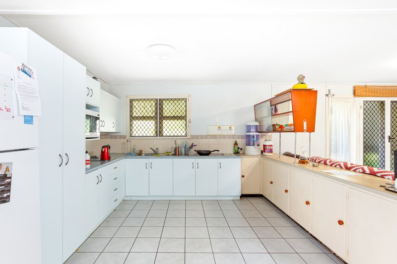 Photo - 61 West Street, The Range QLD 4700 - Image 10