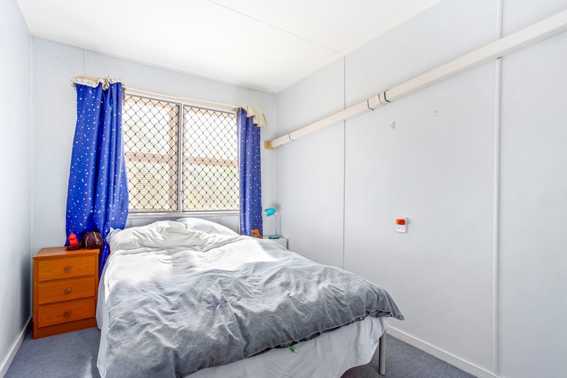 Photo - 61 West Street, The Range QLD 4700 - Image 12