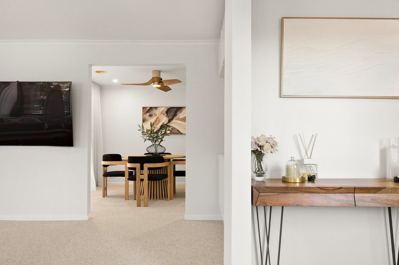 Photo - 61 Wheatley Street, Gowrie ACT 2904 - Image 4
