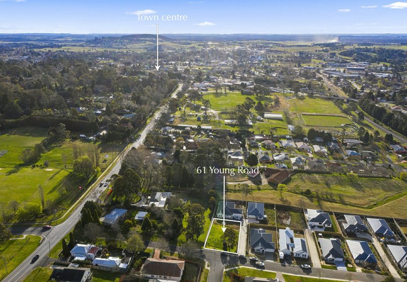 Photo - 61 Young Road, Moss Vale NSW 2577 - Image 2