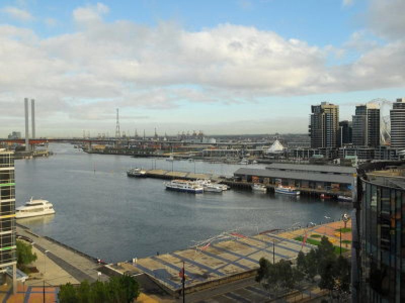 Photo - 610 100 Harbour Esplanade, Docklands VIC 3008 - Image 2