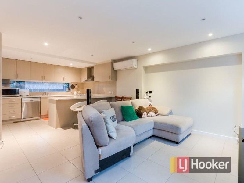 Photo - 6/10 - 12 Day Street, Dandenong VIC 3175 - Image 4