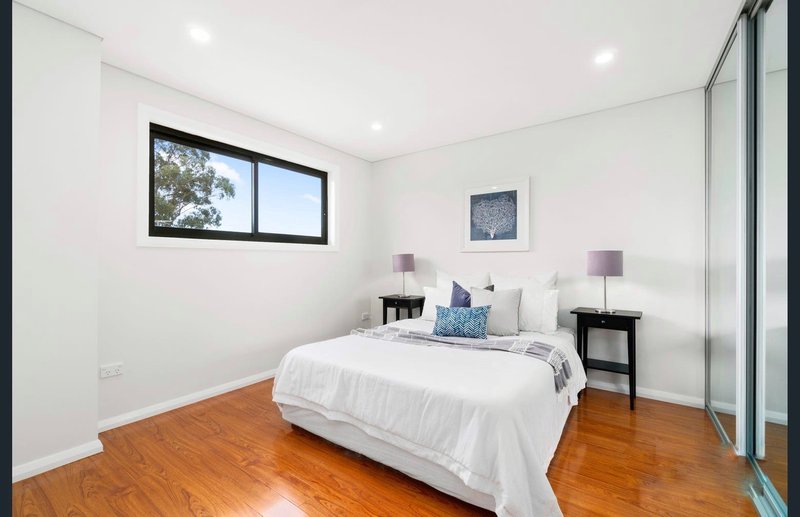 Photo - 6/10-12 Tobruk Avenue, Liverpool NSW 2170 - Image 4