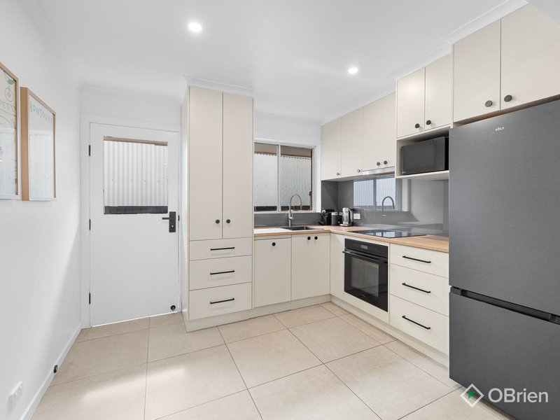 Photo - 6/10 Barnet Street, Yarraville VIC 3013 - Image 3