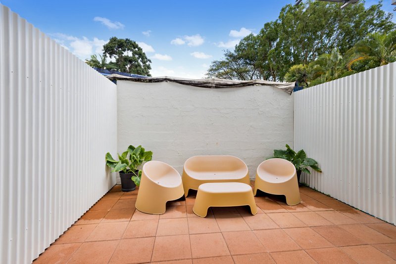 Photo - 6/10 Crathern Close, Edge Hill QLD 4870 - Image 2