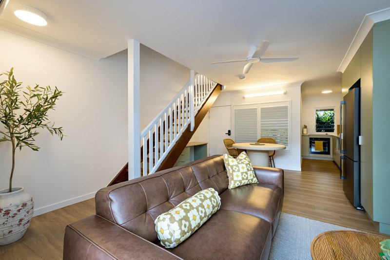 Photo - 6/10 Crathern Close, Edge Hill QLD 4870 - Image 4