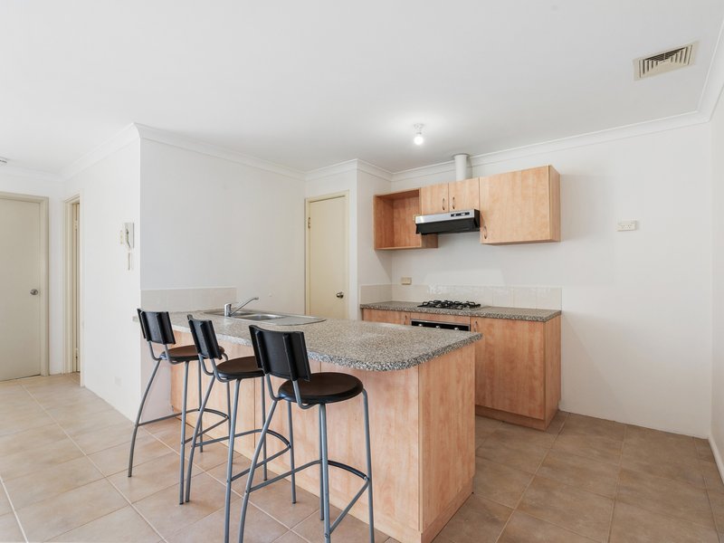Photo - 6/10 Fletcher Street, Cannington WA 6107 - Image 7