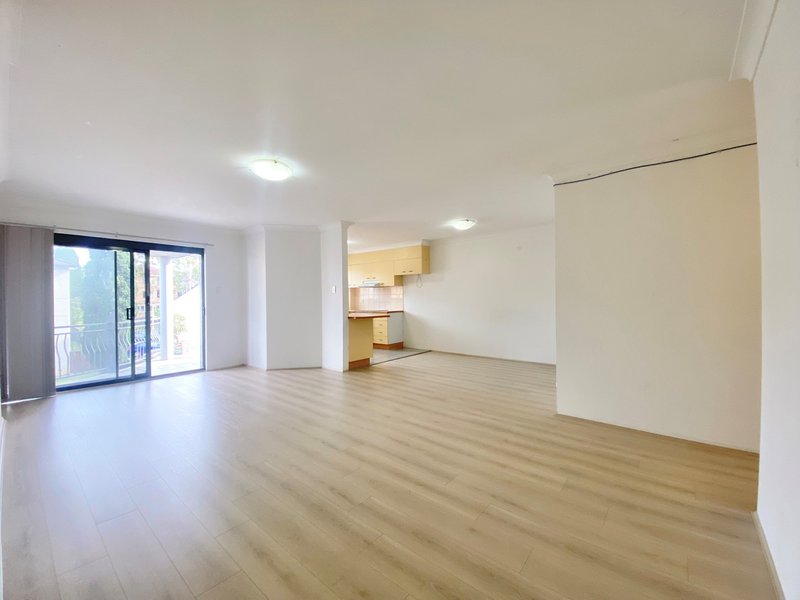 Photo - 6/10 Jubilee Avenue, Carlton NSW 2218 - Image 2