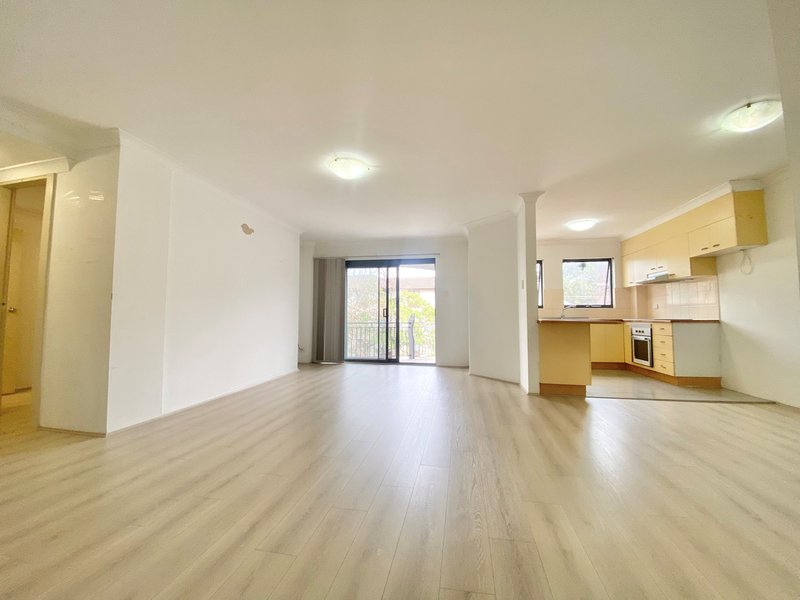 Photo - 6/10 Jubilee Avenue, Carlton NSW 2218 - Image 3