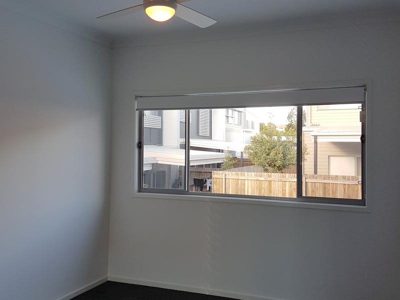 Photo - 6/10 Lakewood Avenue, Parkinson QLD 4115 - Image 3