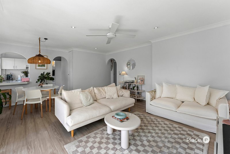 Photo - 6/10 Mansfield Street, Coorparoo QLD 4151 - Image 7