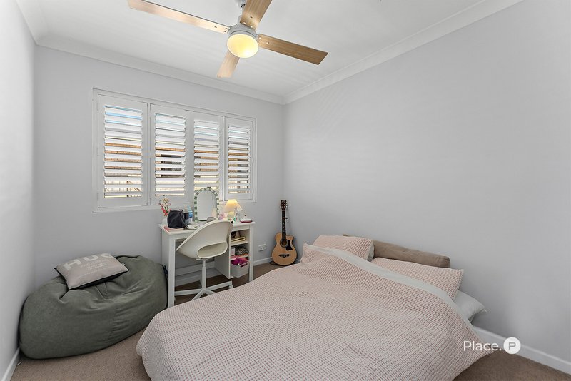 Photo - 6/10 Mansfield Street, Coorparoo QLD 4151 - Image 11