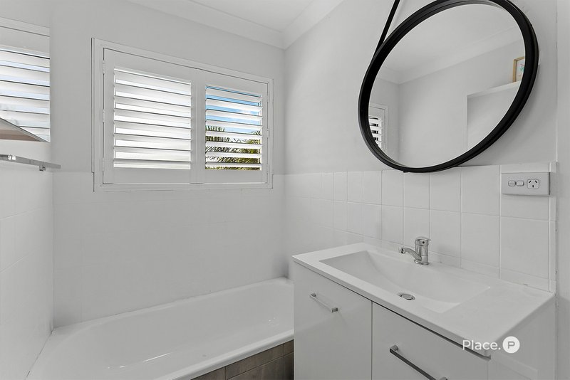 Photo - 6/10 Mansfield Street, Coorparoo QLD 4151 - Image 13