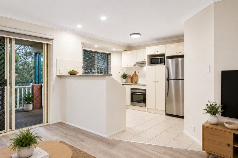 Photo - 6/10 Mawson Place, Forest Lake QLD 4078 - Image 4