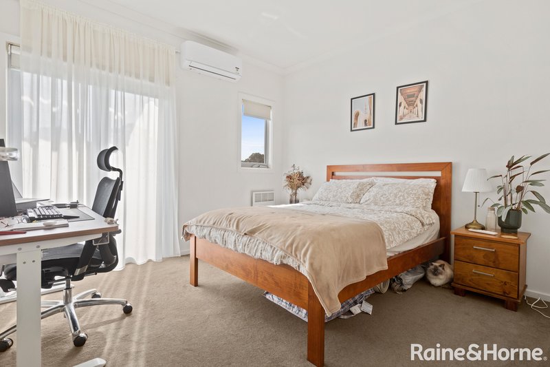 Photo - 6/10 Murchison Drive, Roxburgh Park VIC 3064 - Image 8