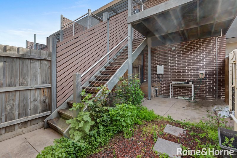 Photo - 6/10 Murchison Drive, Roxburgh Park VIC 3064 - Image 10