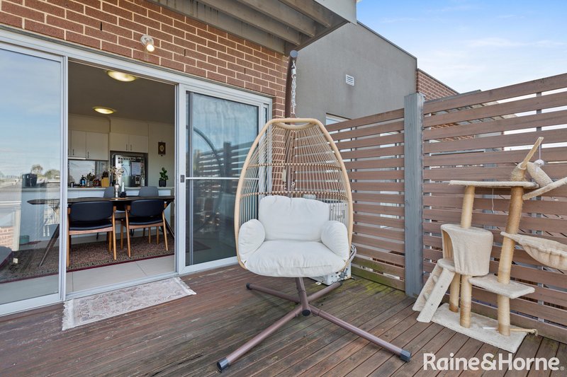 Photo - 6/10 Murchison Drive, Roxburgh Park VIC 3064 - Image 11