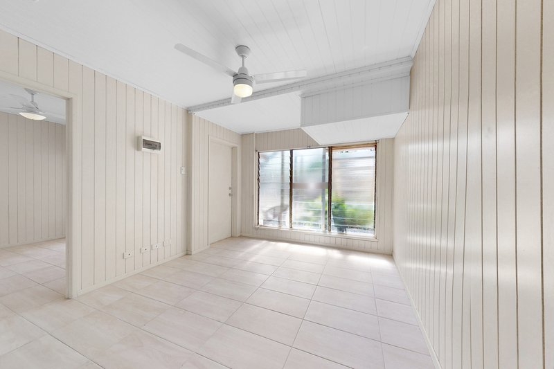 Photo - 6/10 Pear Street, Greenslopes QLD 4120 - Image 4