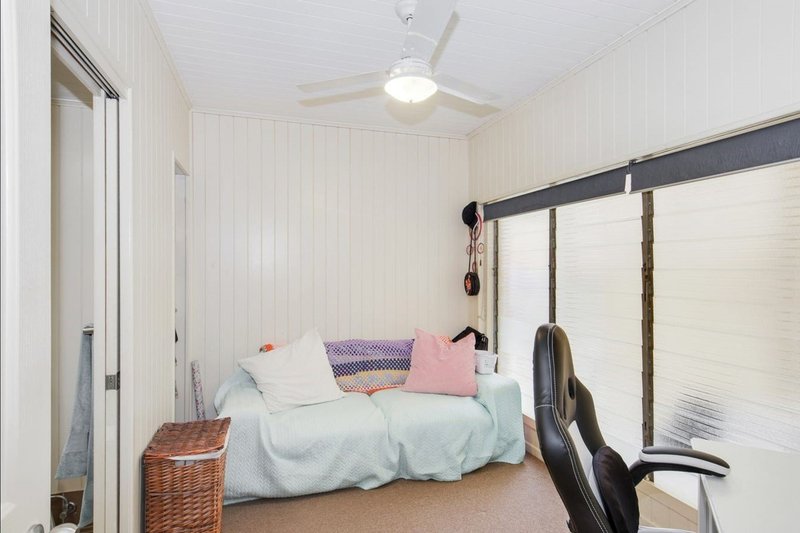 Photo - 6/10 Pear Street, Greenslopes QLD 4120 - Image 3