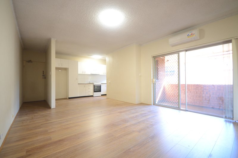 Photo - 6/100 Stapleton Street, Pendle Hill NSW 2145 - Image 4