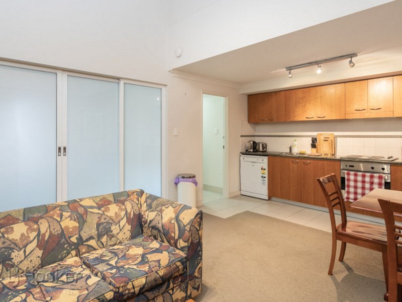 Photo - 610/112 Mounts Bay Road, Perth WA 6000 - Image 3