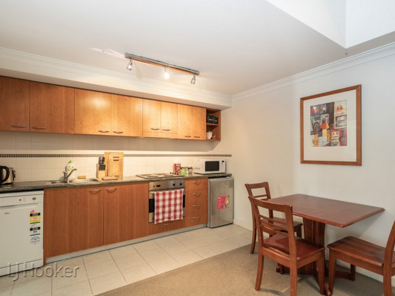 Photo - 610/112 Mounts Bay Road, Perth WA 6000 - Image 7