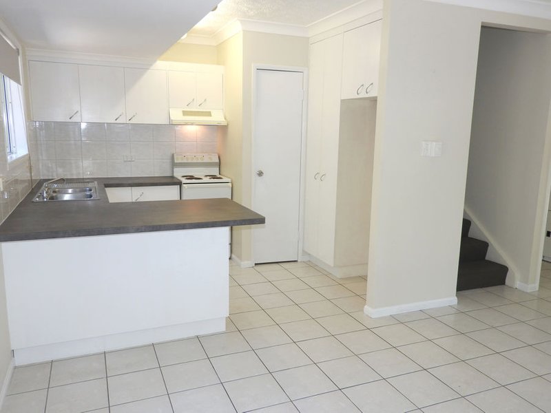 Photo - 6/102 Cook Street, North Ward QLD 4810 - Image 7