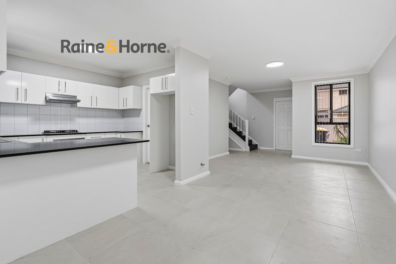 Photo - 6/102 Flowerdale Road, Liverpool NSW 2170 - Image 1