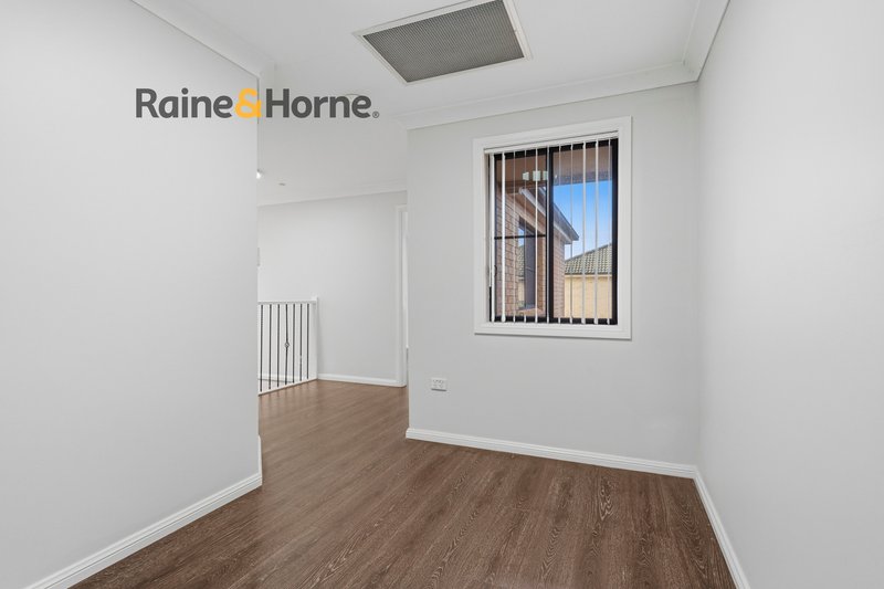 Photo - 6/102 Flowerdale Road, Liverpool NSW 2170 - Image 4