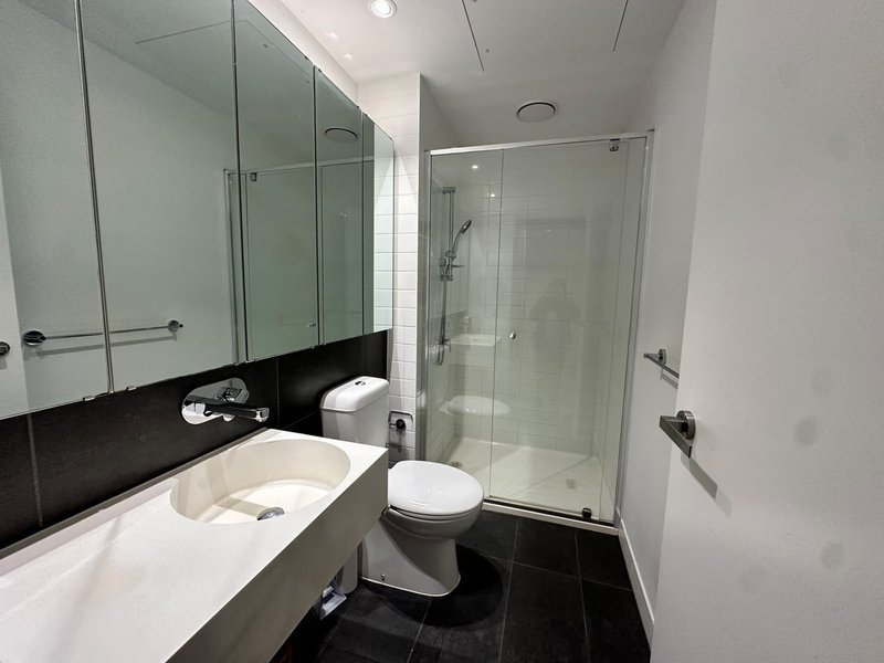 Photo - 610/33 Rose Lane, Melbourne VIC 3000 - Image 3