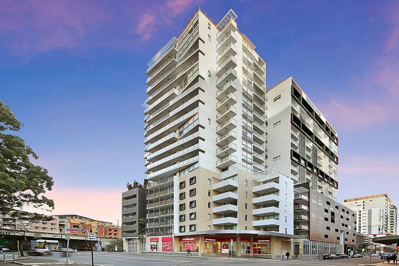 Photo - 610/36-46 Cowper Street, Parramatta NSW 2150 - Image 1