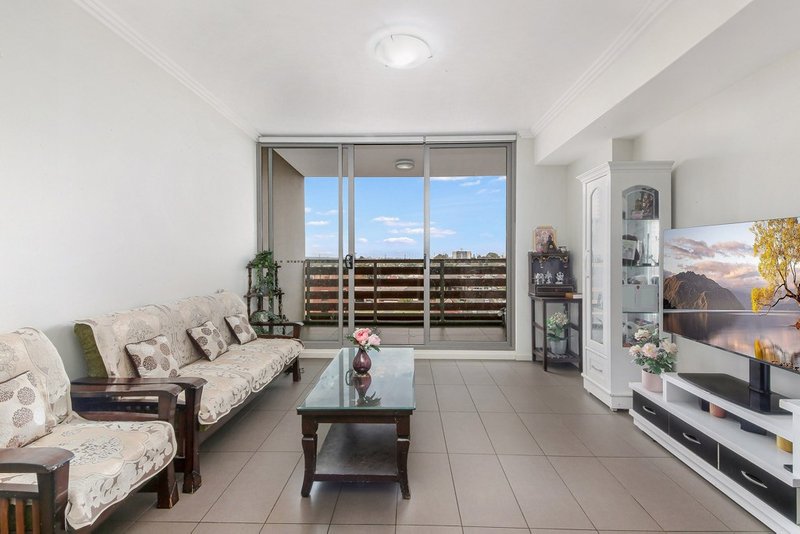 Photo - 610/36-46 Cowper Street, Parramatta NSW 2150 - Image 3