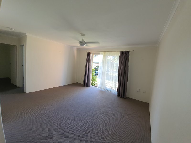 Photo - 6/104 Oxley Ave , Woody Point QLD 4019 - Image 2