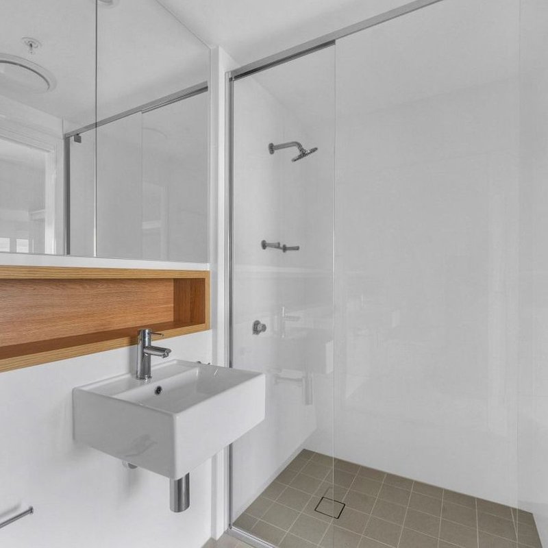 Photo - 610/42 Wyandra Street, Newstead QLD 4006 - Image 5