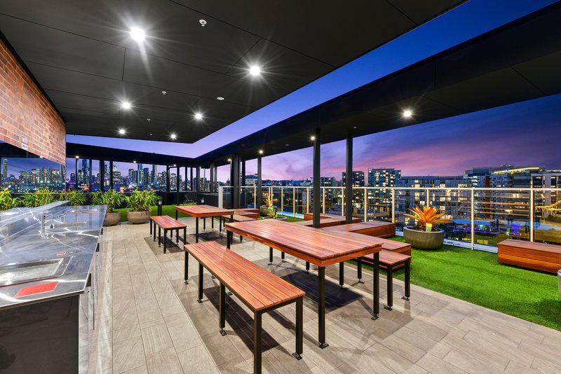 Photo - 610/42 Wyandra Street, Newstead QLD 4006 - Image 9