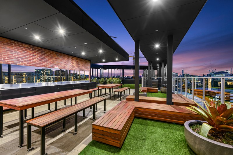 Photo - 610/42 Wyandra Street, Newstead QLD 4006 - Image 10